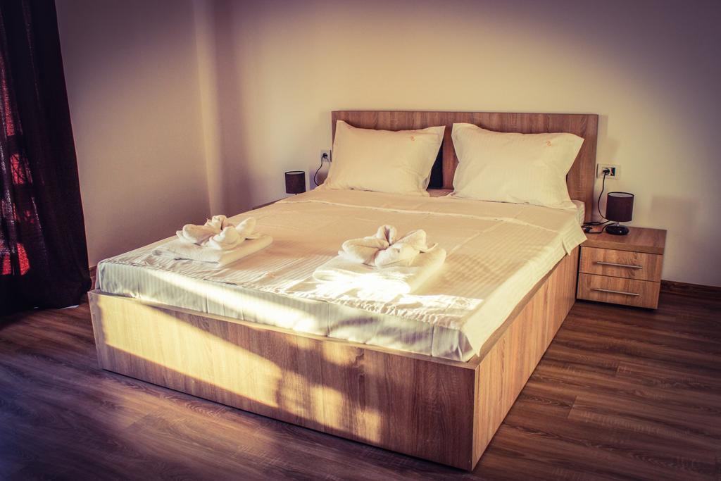 Pensiunea Obretin All Inclusive Mila Douăzeci şi Trei エクステリア 写真