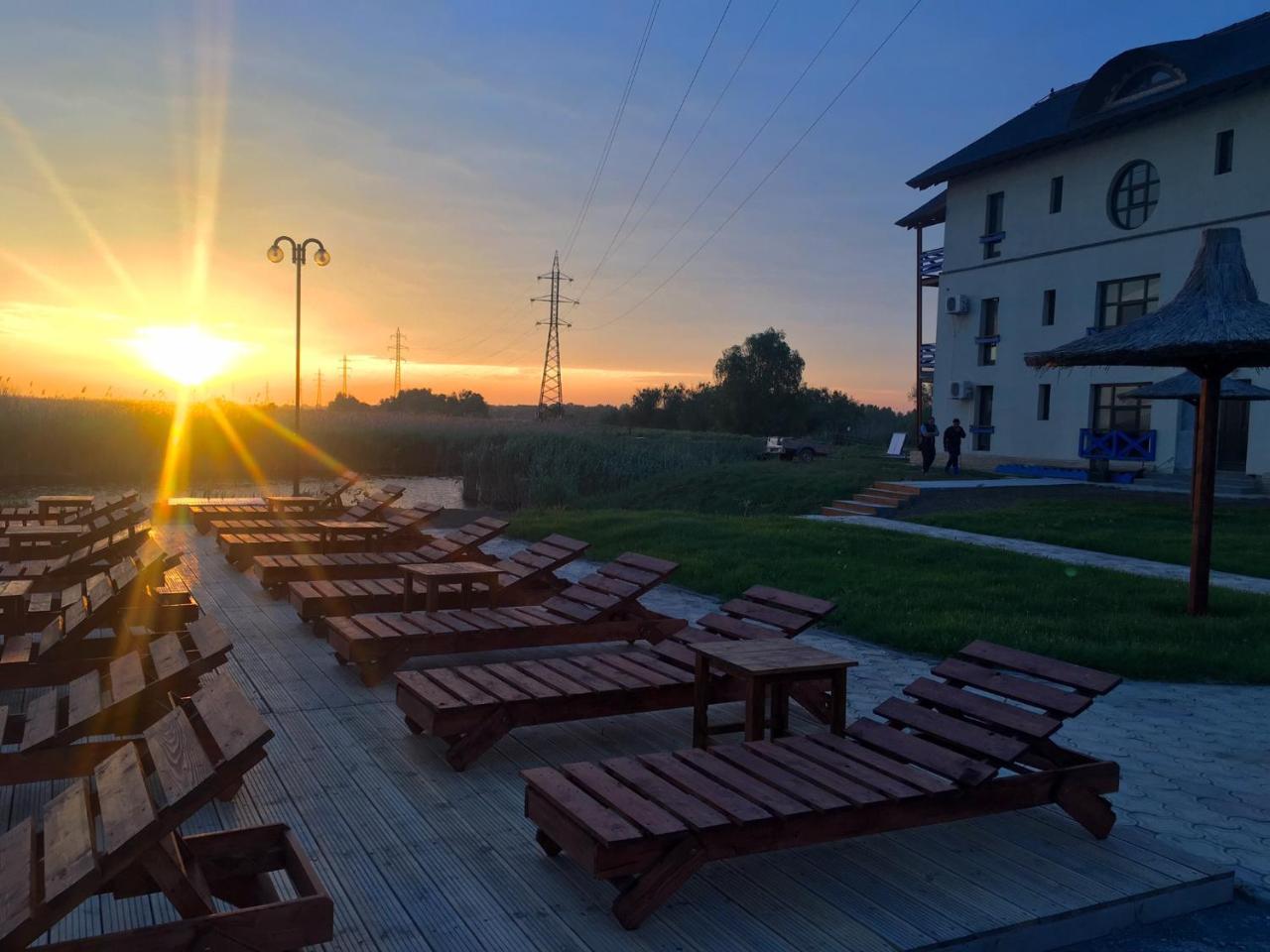 Pensiunea Obretin All Inclusive Mila Douăzeci şi Trei エクステリア 写真